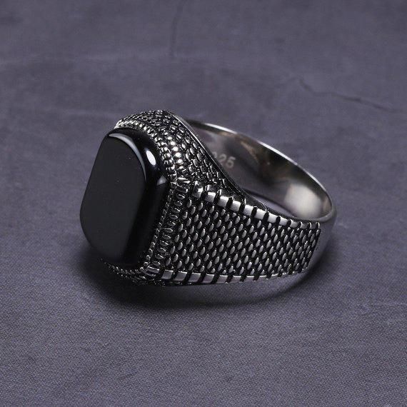 GENTS BLACK STONE RING